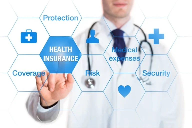 A graphic featuring icons representing various benefits of offering health insurance to employees, with the Covemarkets logo.